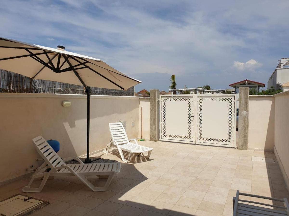 Casa In Spiaggia, Wi-Fi, Fino A Sette Ospiti Torre Lapillo Exteriör bild